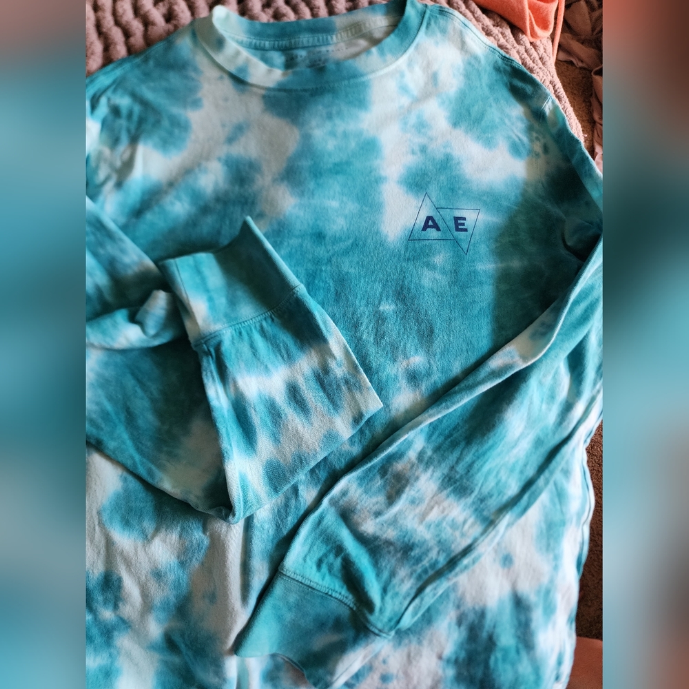 American Eagle LS tie dye Tshirt Sz L